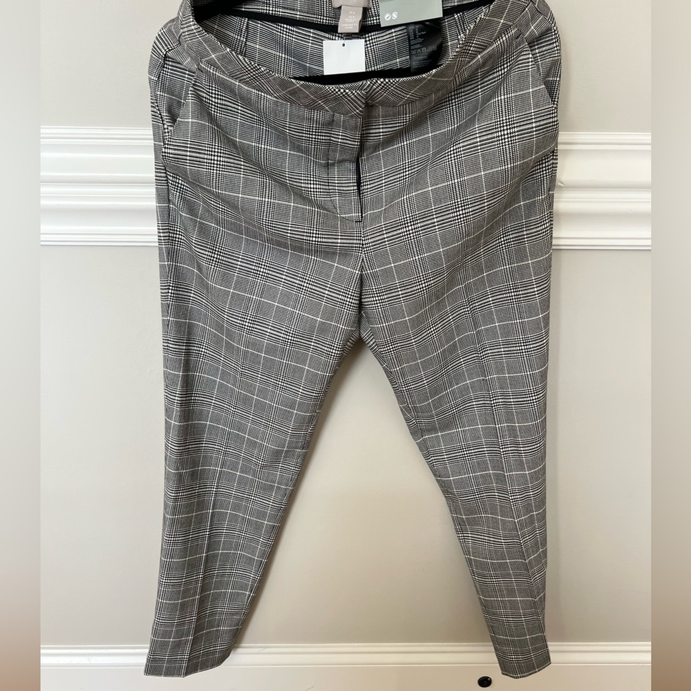 H&M Women’s Slim Fit Black and White Houndstooths Slacks